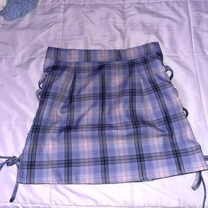 >>Plaid Lace Down Mini Skirt<<